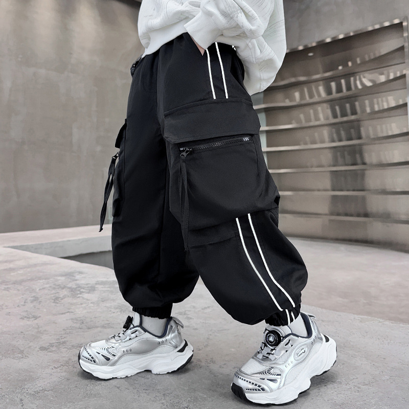 Streetwear Outdoor Brand - กางเกงคาร์โก้เด็กชาย กระเป๋าใหญ่ ลายทาง กางเกงเอี๊ยมเด็ก กางเกงลำลองสำหรับเล่นกีฬากลางแจ้ง กางเกงลำลองฤดูใบไม้ร่วง