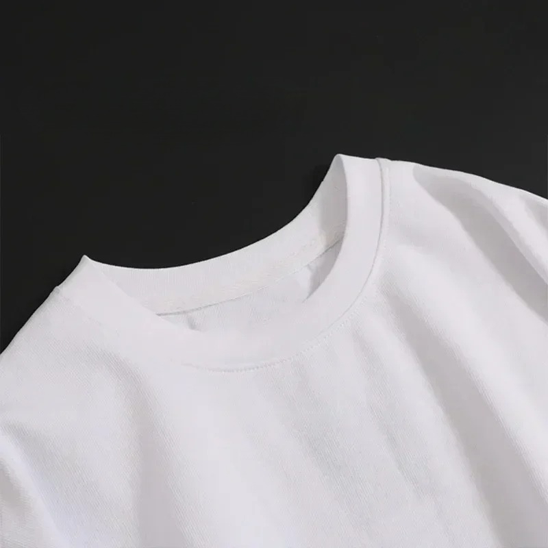 เสื้อยืดลายกราฟิกมาร์ตี้ ซูพรี - Supreme Brand Streetwear บทวิจารณ์และราคา